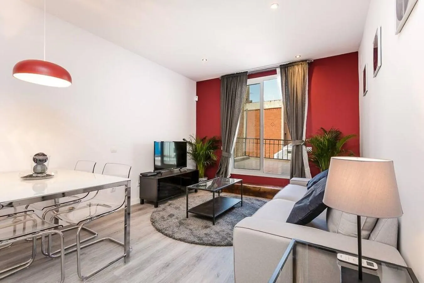Magical Design With Terrace Apartment L'Hospitalet de Llobregat 0*,