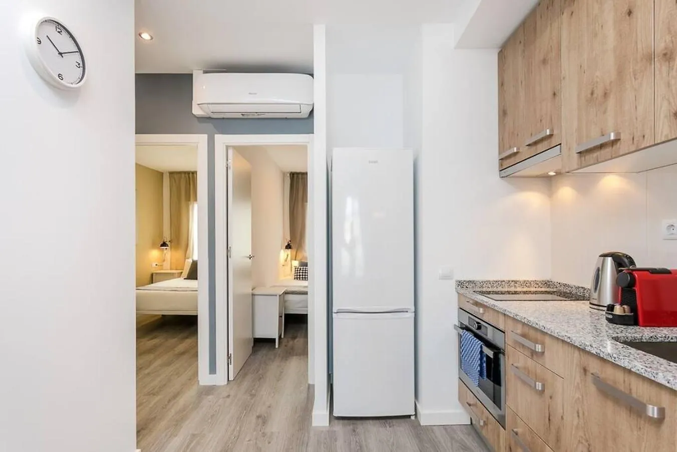 Magical Design With Terrace Apartment L'Hospitalet de Llobregat